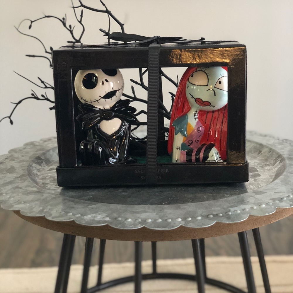 Nightmare before Christmas salt and pepper